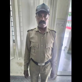 ಬಿ. ಎ. ಪ್ರಕಾಶ್ ದೇವಾಲಯ (ಕಾವಲುಗಾರ)  ಶ್ರೀ ಭಗಂಡೇಶ್ವರ ದೇವಾಲಯ